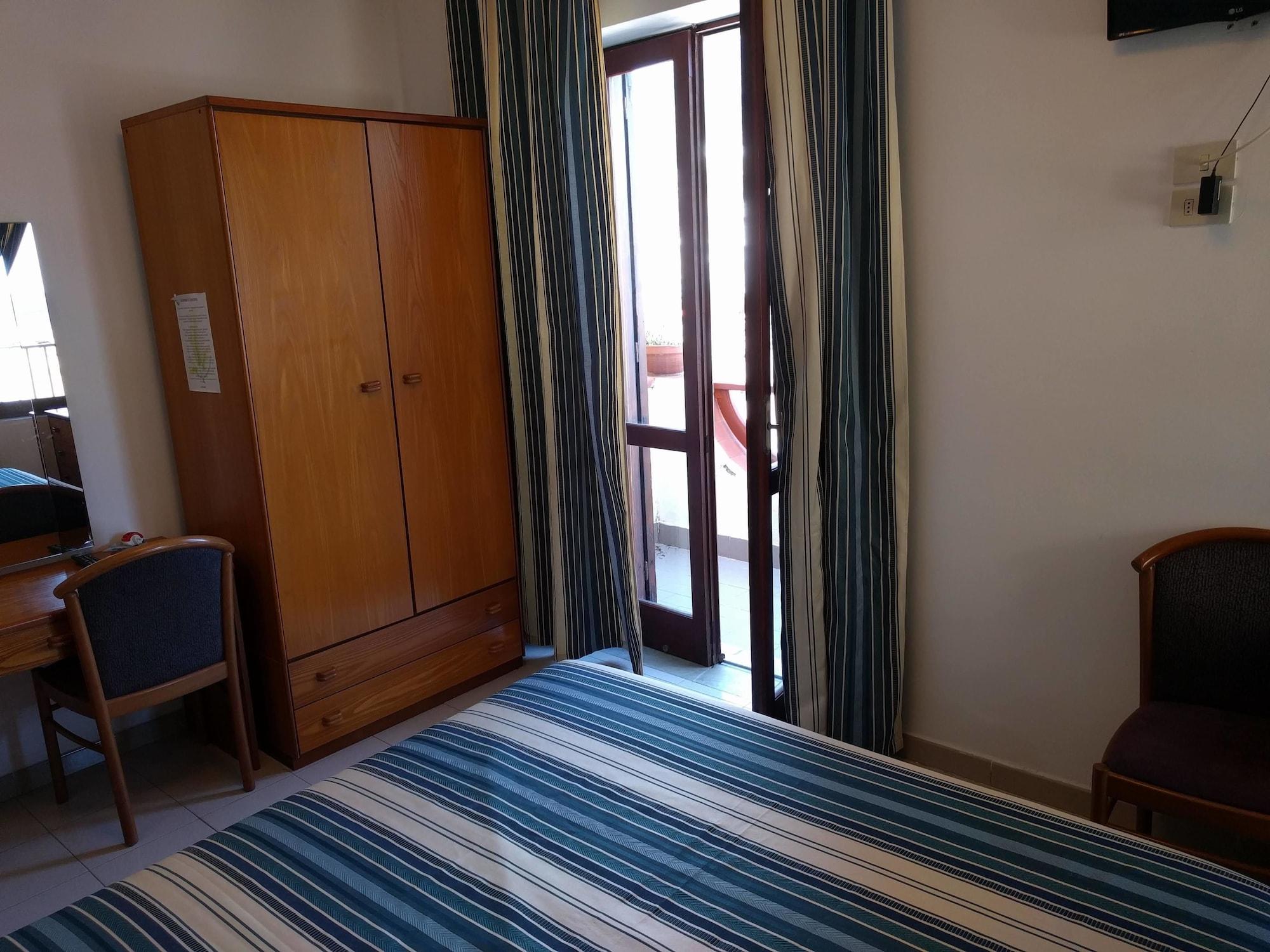 Hotel Conte - S. Angelo Bay Serrara Fontana Extérieur photo