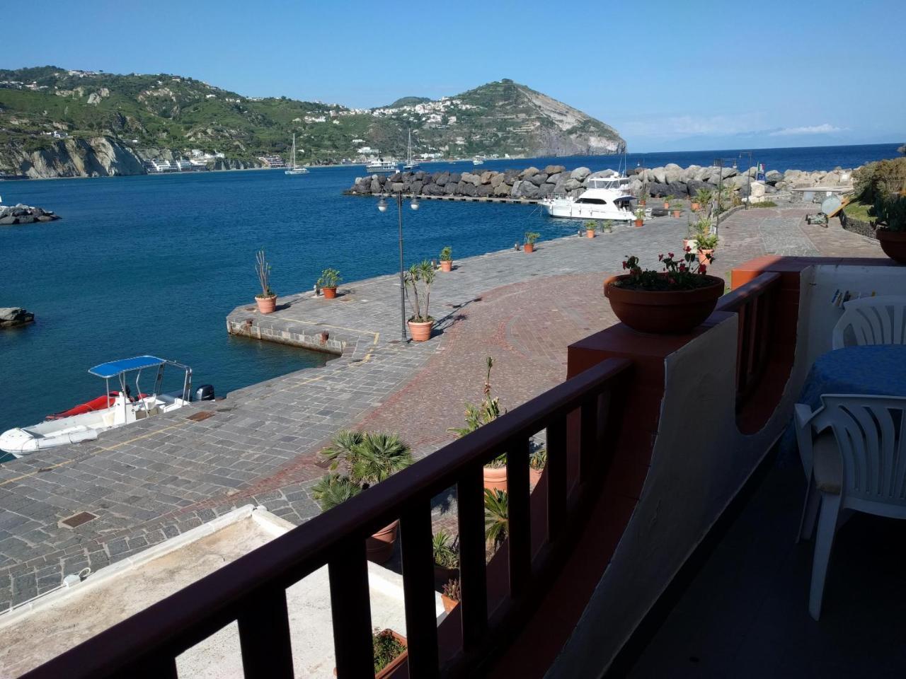 Hotel Conte - S. Angelo Bay Serrara Fontana Extérieur photo
