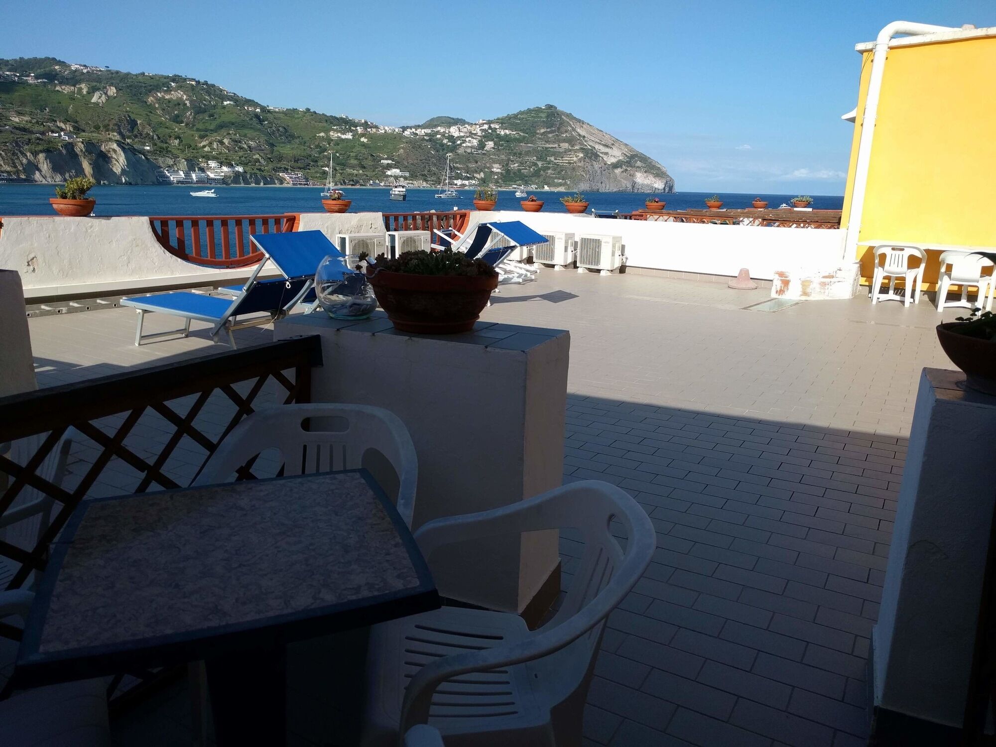 Hotel Conte - S. Angelo Bay Serrara Fontana Extérieur photo